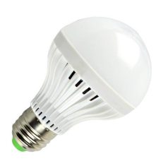 7W gömb alakú LED izzó, E27, meleg fehér