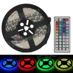    Színes 5m-es 5050 RGB LED szalag készlet, 44 gombos távirányítóval 